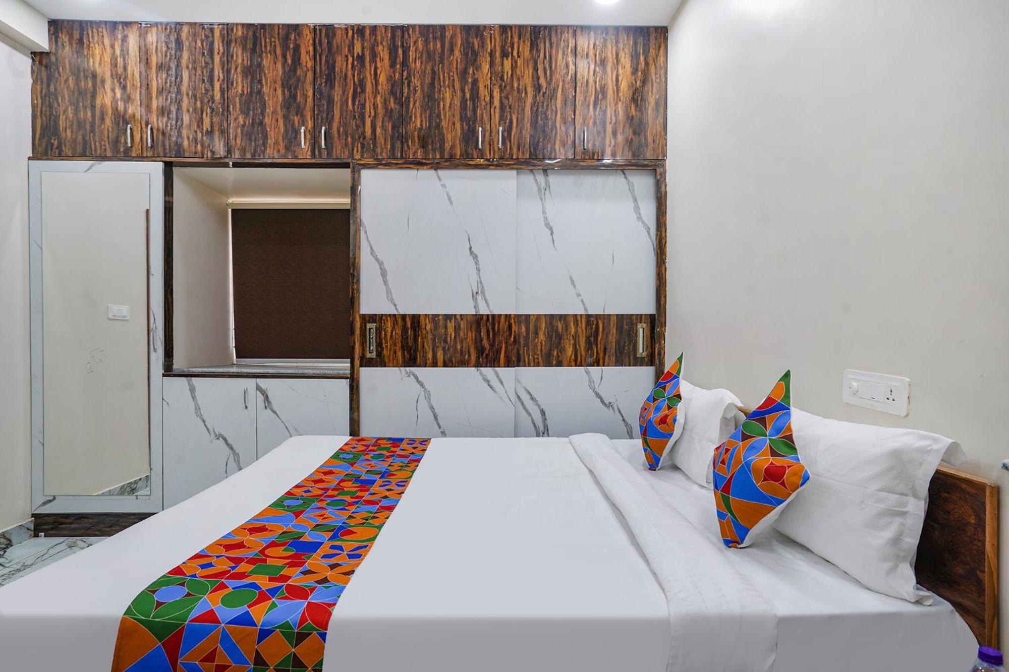 Fabhotel Perams Grand Inn - Hitech City Hyderabad Exterior foto
